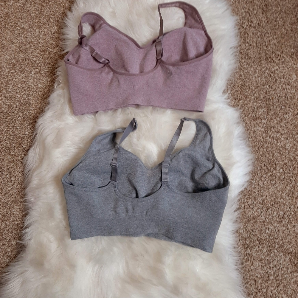 Puma sports bra's - Picture 2 of 7